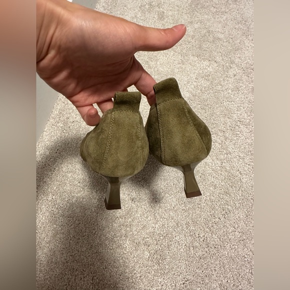 like brand new green high heels - Picture 8 of 8